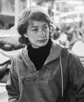 Mary Oliver biography | birthday, trivia | American Poet | Who2